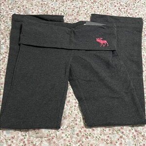 Abercrombie & Fitch Charcoal Leggings with Pink Moose